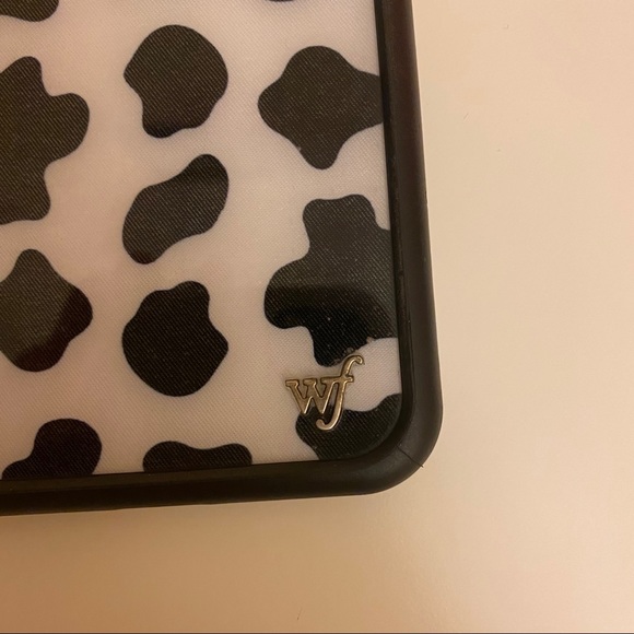 iphone 11 pro max wildflower cow print case - Picture 4 of 4
